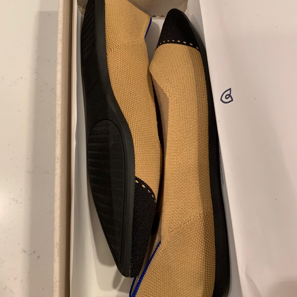 Rothy’s Women’s Point Camel Captoe Size 7.5 NWT - Picture 7 of 8